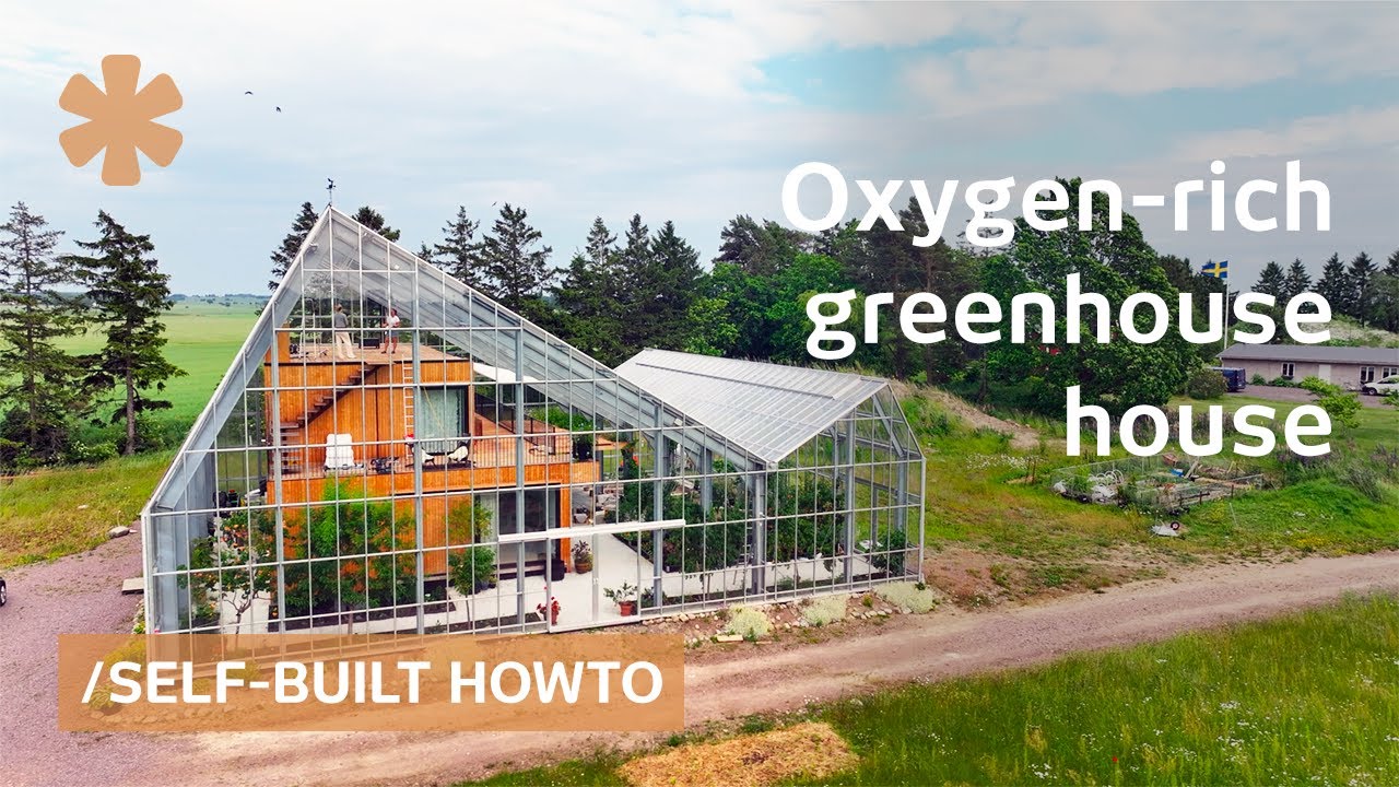 Family’s self-built greenhouse home in farm country has indoor orchard ๐ณ